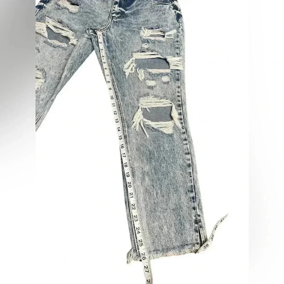 KanCan High Rise Distressed Frayed Hem Mom Jeans Acid Wash Women’s size 11/29 - Picture 13 of 15